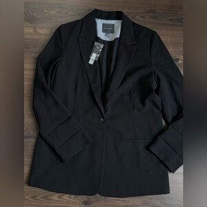 ✨ The Limited Black Essentials Blazer – Size 4 (NWT)